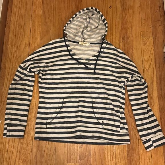 Demeanor striped hoodie - Picture 2 of 5